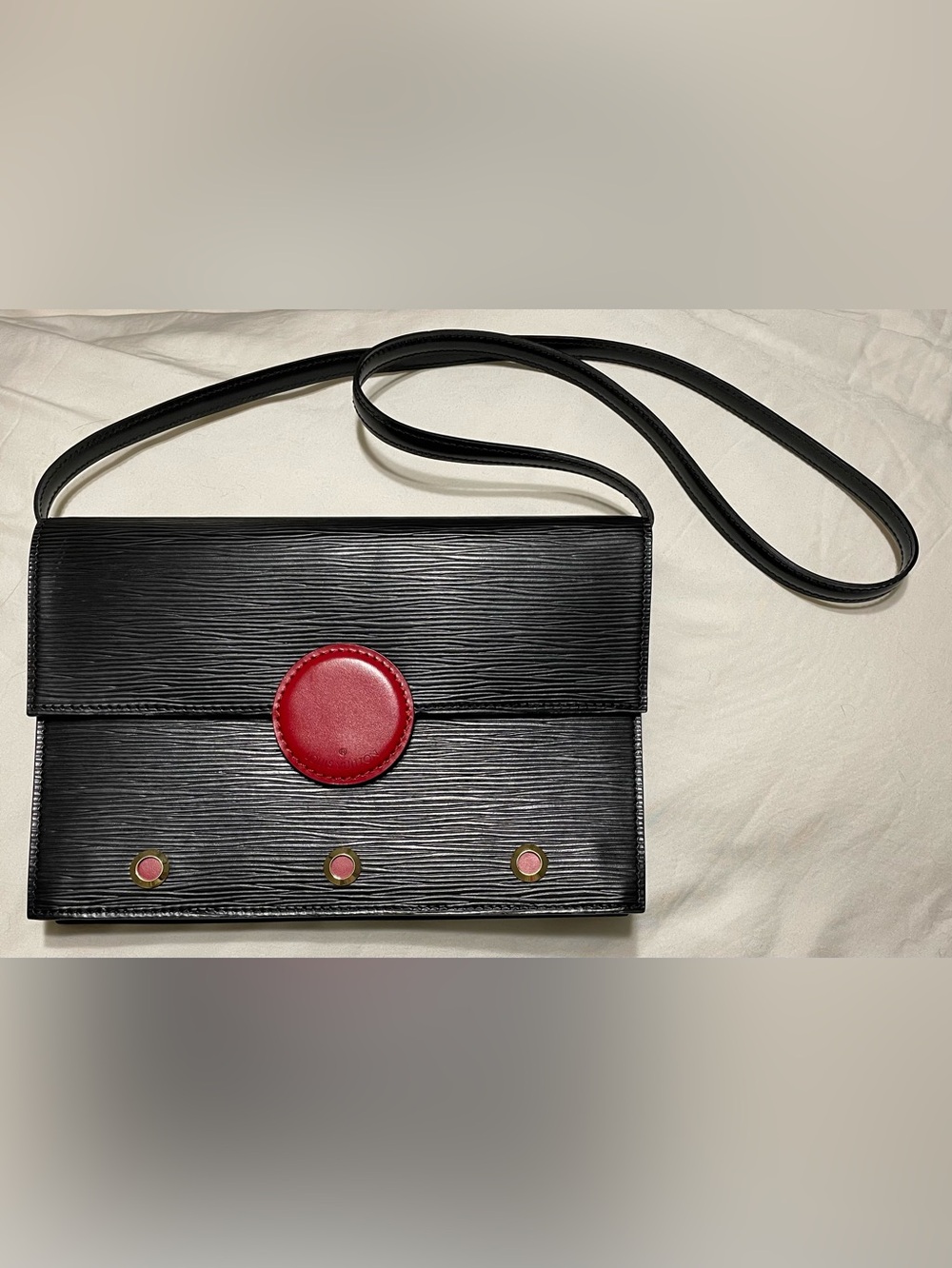 Authentic 1991 Louis Vuitton Limited Edition Epi Crossbody/Clutch w/ Red Accents